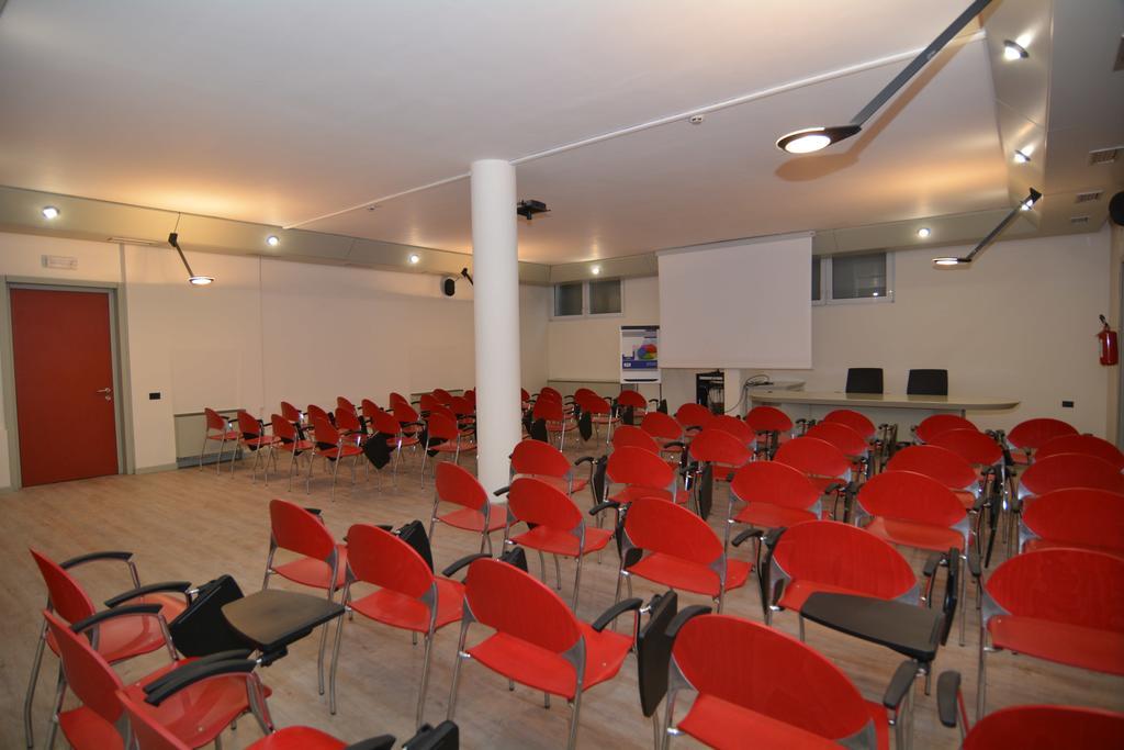 Al Ponte Garni Hotel 3*